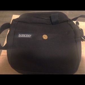 ALMOST NEW! Lands' End crossbody bag